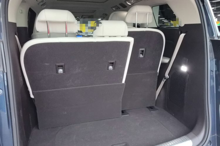 Used Denza D9 2025 DM-i Intelligent Drive 1020 Four-Wheel Drive Flagship Model
