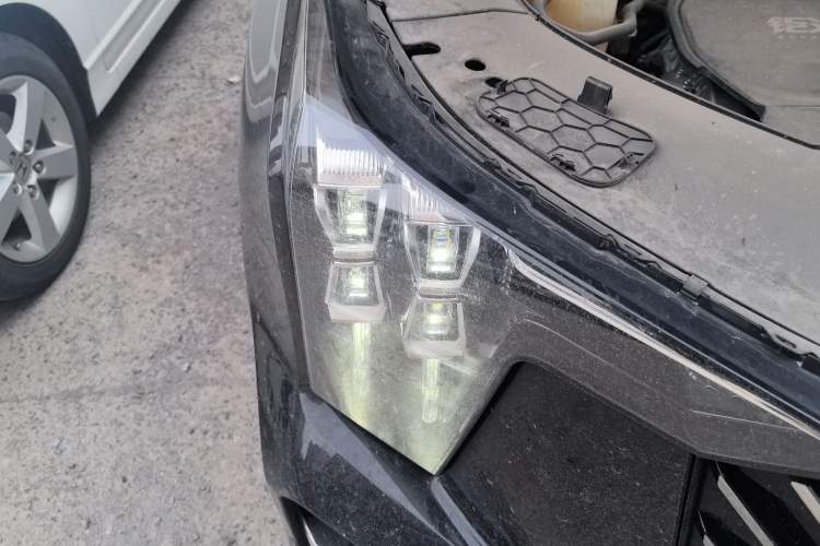 Used GAC Trumpchi GS8 2025 Linghang Series 2.0 TGDI Two-Wheel-Drive Luxury Edition 5 Seats