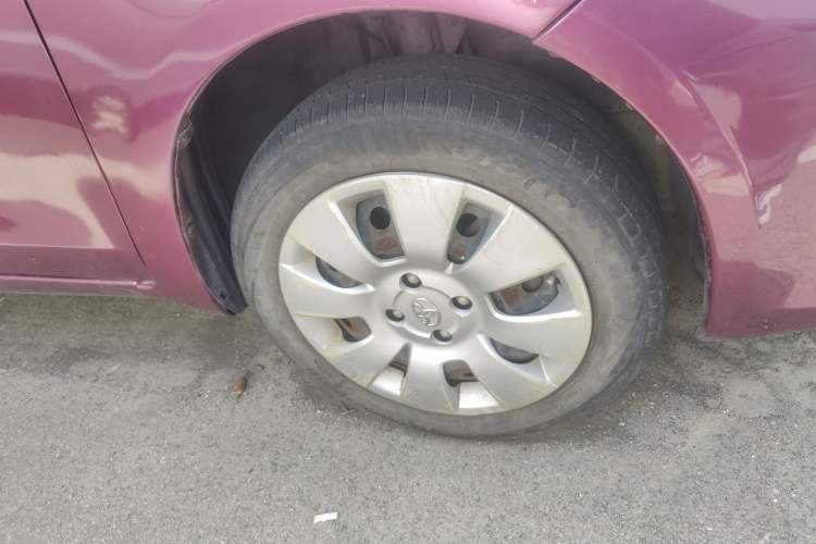 Used Toyota Yaris 2011 1.6E Automatic Charm Edition Right Front Wheel Hub