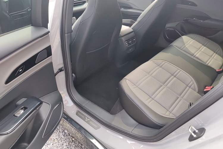 Used Hongqi EH7 2024 760 Pro+ Four-Wheel Drive Version Left Rear Seat