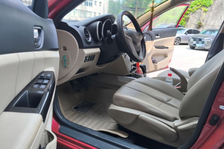 Used CHANGAN Eado 2014 1.6L Automatic Luxury Model Driver Seat