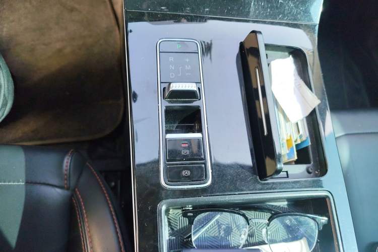 Used EXEED Zhuifeng 2020 Chasing the Waves Edition 1.5T CVT Starry Edition Gear Lever