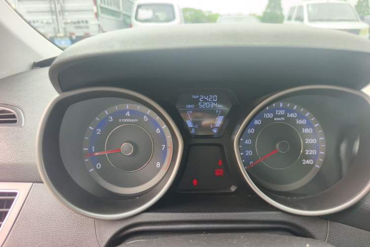 Used Hyundai Elantra (5th Generation / Langdong) 2012 1.6L Manual Fashion Edition