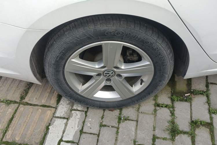 Used Volkswagen Lamando 2019 230TSI DSG Fashion Edition China VI