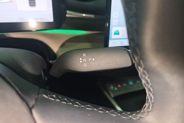 Used BYD Dolphin 2025 Intelligent Driving Version 410 km Fashion Edition Gear Lever