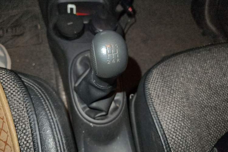 Used Nissan March 2010 1.5L Manual E-Xuan Edition Gear Lever