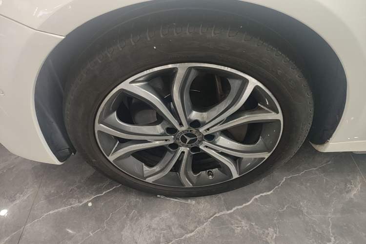 Used Mercedes-Benz E-Class 2020 Restyled E 300 L Sporty and Stylish Edition
