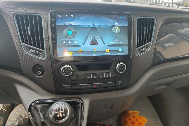 Used Foton Toano 2023 2.8T Manual Jixiang Van Extended Wheelbase Mid-Height Roof Rear Dual Tires 3-Seater