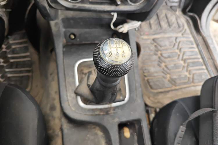 Used CHANGAN KAICHENG Shenqi F30 2018 1.5L Comfort Plus Long Wheelbase DAM15L Gear Lever