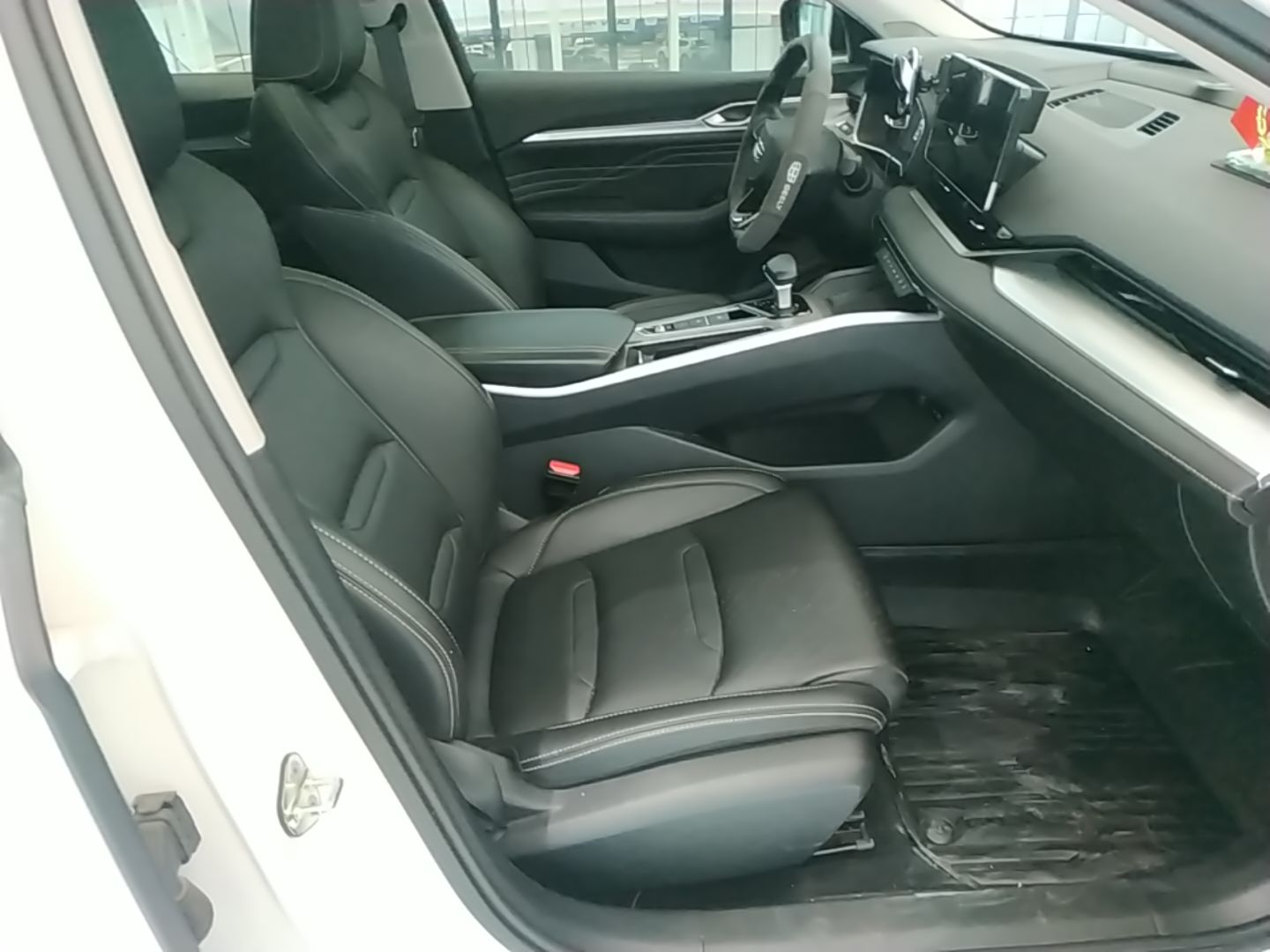 Geely Auto Preface 2023 2.0TD Luxury Version — снимка 19