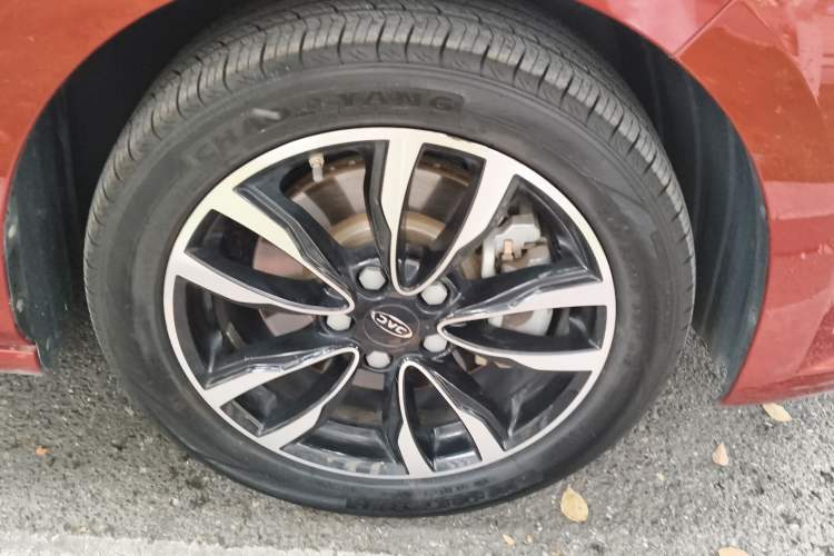 Used JAC Group J7 2020 1.5T CVT Dream Edition Right Front Wheel Hub