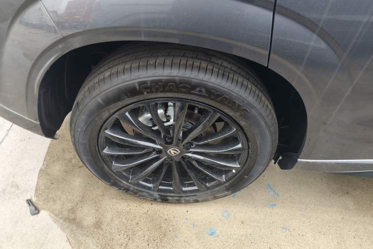 Used Changan UNI-Z New Energy 2024 Blue Whale Smart Electric iDD 125km Leading Model