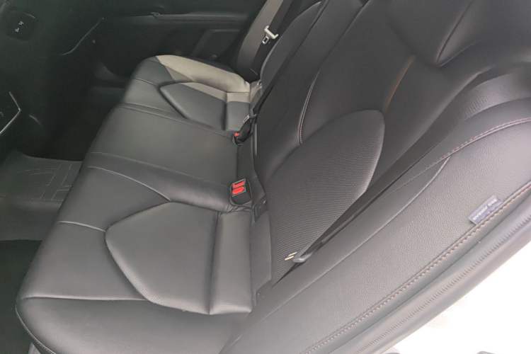 Used Toyota Camry 2023 2.0G Luxury Edition