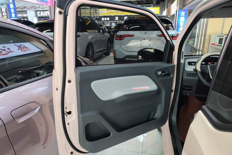 Used Wuling Hongguang MINIEV 2021 Macaron Premium Model – Lithium-NMC