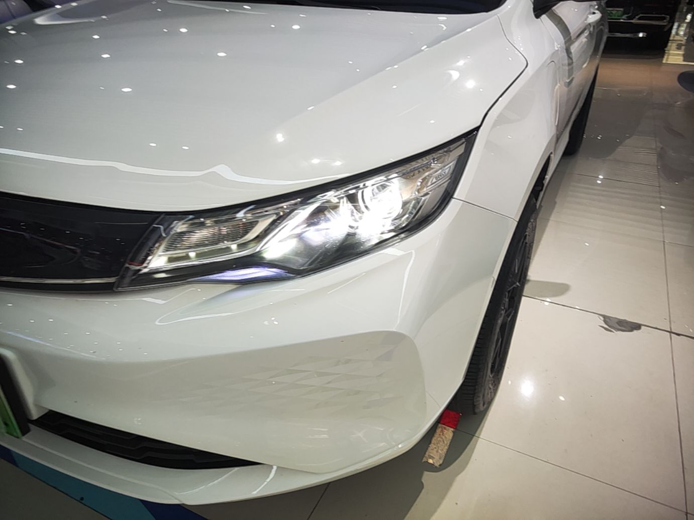 Geely Auto Emgrand New Energy 2022 EV Pro Ride-Hailing Version Lithium Iron Phosphate — снимка 8