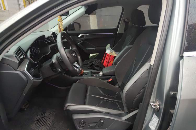 Used Audi Q3 2020 40 TFSI Fashion Dynamic Model