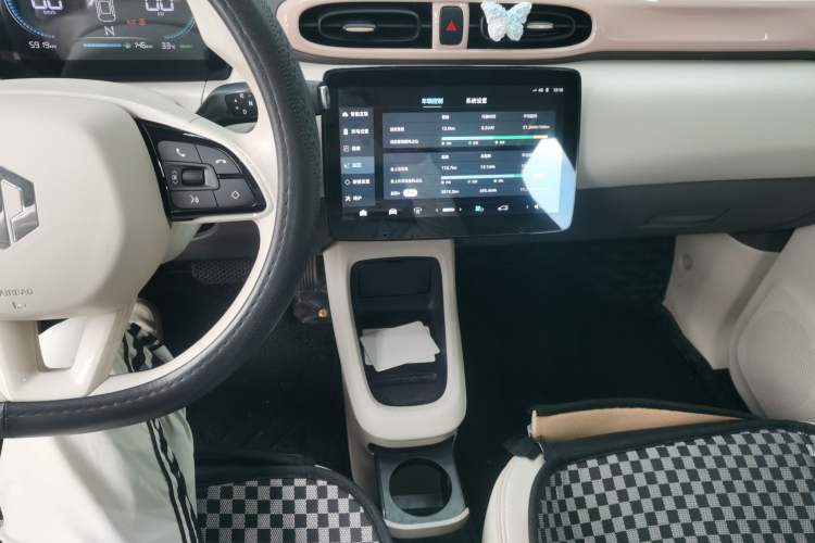 Used Leapmotor T03 2023 310 Lite Edition Audio And AC Panel