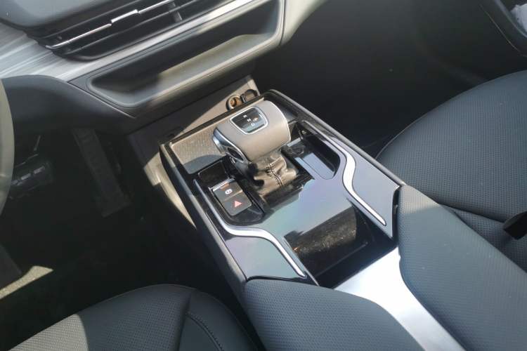 Used Hongqi E-QM5 2024 500km Range Edition