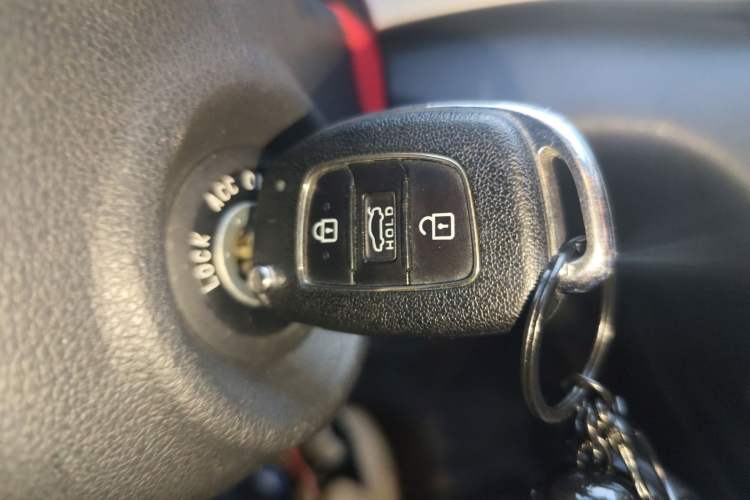 Used Hyundai Elantra (6th Generation / Lingdong) 2016 1.6L Automatic ZhiXuan – Elite Version