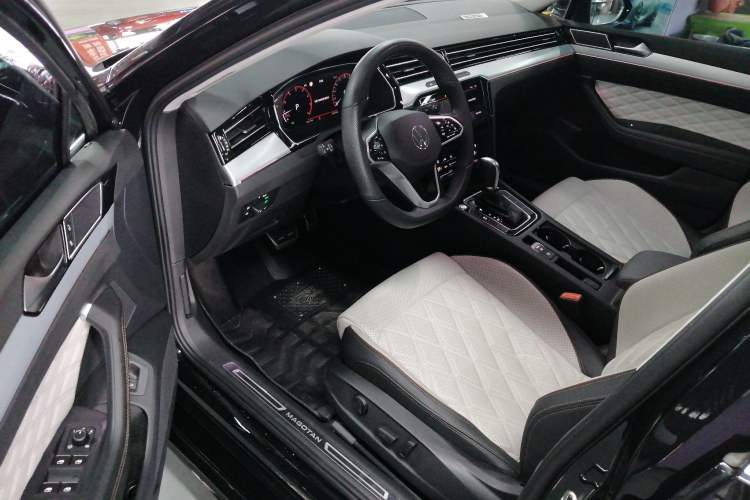 Used Volkswagen Magotan 2023 2 Million Units Commemorative Edition 330TSI DSG Luxury Version