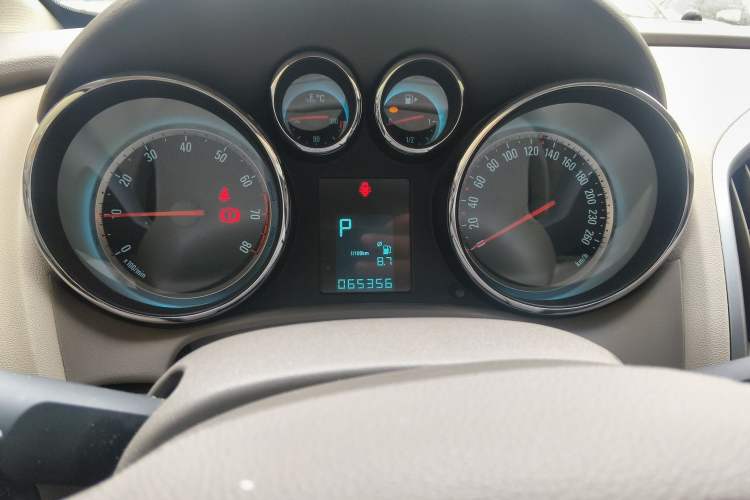 Used Buick GT 2013 GT 1.6L Automatic Fashion Edition Instrument Cluster