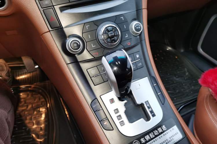 Used Luxgen Great 7 SUV 2013 Limited-Edition Sharp Model 2.2T Two-Wheel-Drive Smart Version