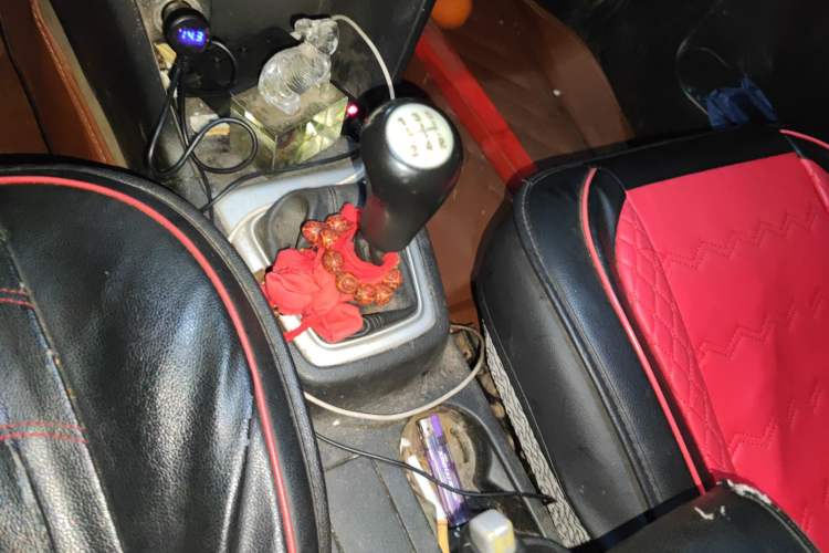 Used CHANGAN KAICHENG Ounuo S 2014 1.5L Base Version
