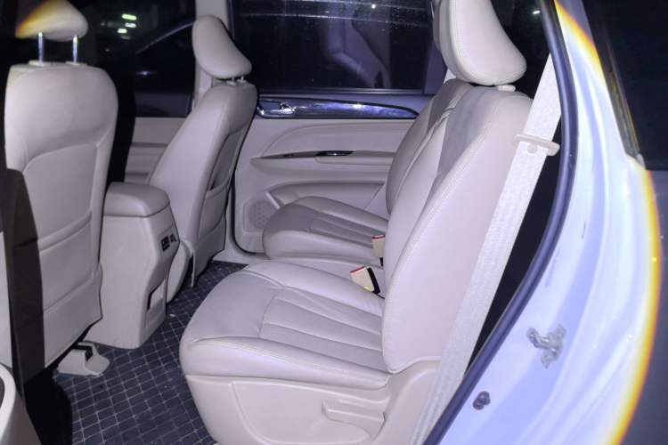 Used Baojun 730 2016 1.5T Manual Luxury Edition 7 Seats
