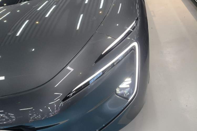 Used Avatr 12 2025 Year Updated Ultra Extended-Range Version Left Front Headlight