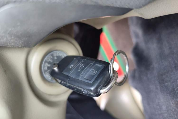 Used Nissan Sylphy 2012 Classic 1.6XL Manual Luxury Edition Vehicle Key