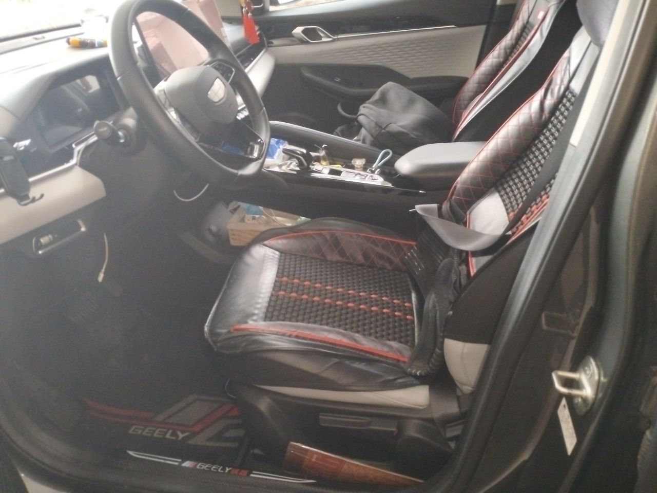 Geely Auto Coolray 2025 Bin Yue L 1.5TD DCT Star Diamond — снимка 13