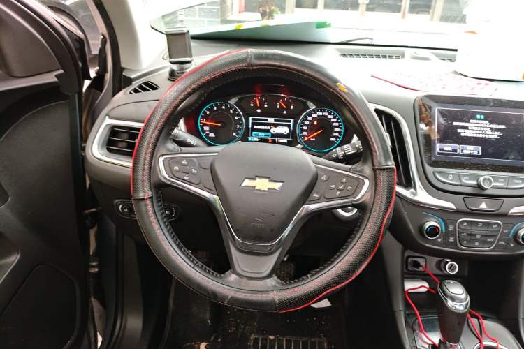 Used Chevrolet Equinox 2017 535T Automatic YuJie Edition Steering Wheel