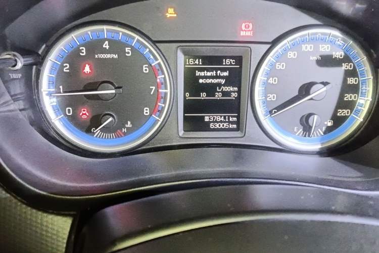 Used Suzuki S-Cross 2014 1.6L Manual Two-Wheel Drive Elite Model
