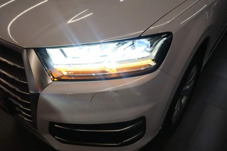 Used Audi Q7 2019 45 TFSI Comfort Model