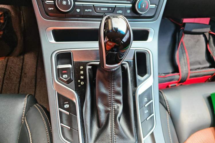Used Geely Auto Vision S1 2018 1.5L CVT Fongchi Model Gear Lever