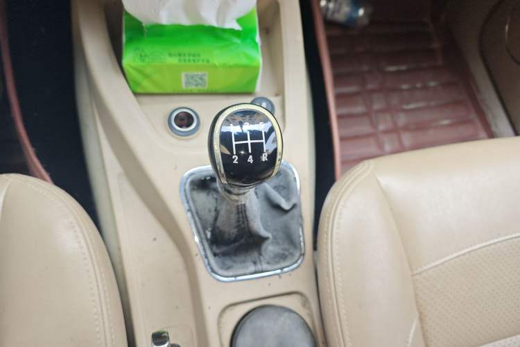 Used Wuling Hongguang 2014 1.5L S Comfort Model
