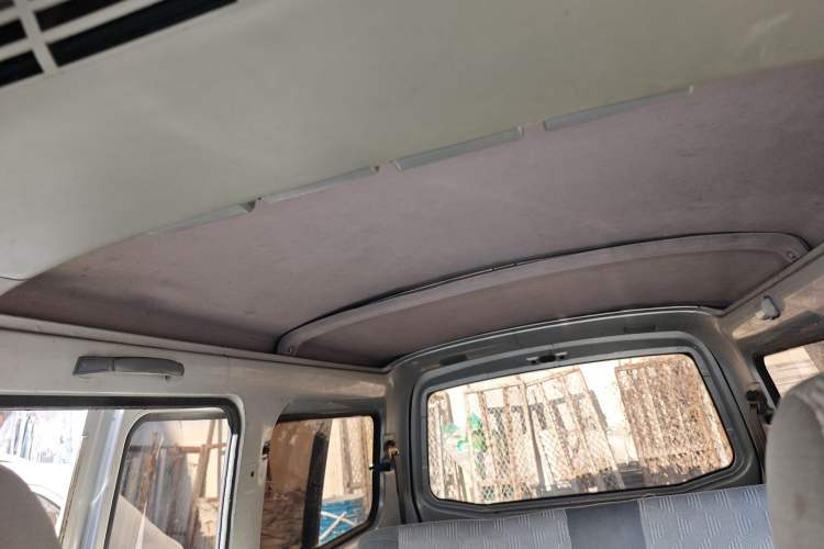 Used Wuling Rongguang 2011 1.2L Base Version
