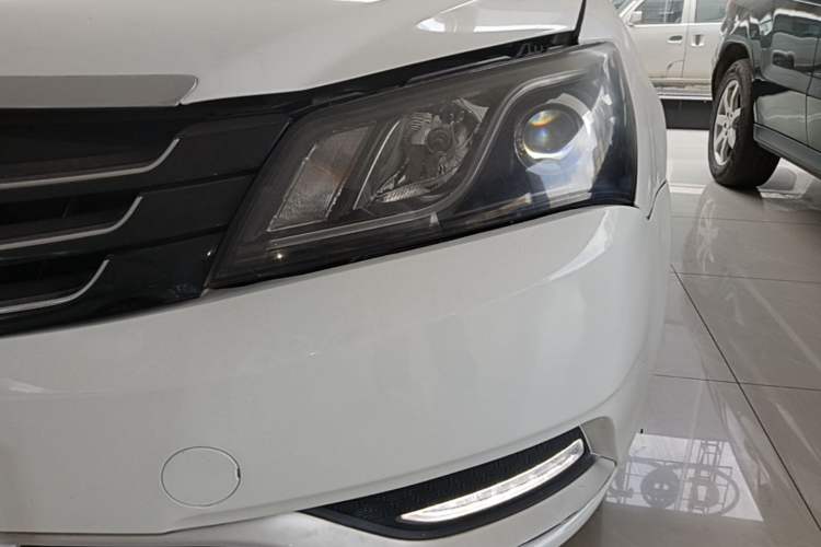 Used Geely Auto Emgrand 2016 Sedan 1.5L CVT Luxury Model