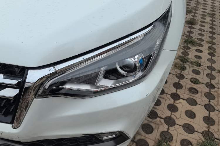 Used Venucia T70 2018 1.6L Manual Enjoyment Edition