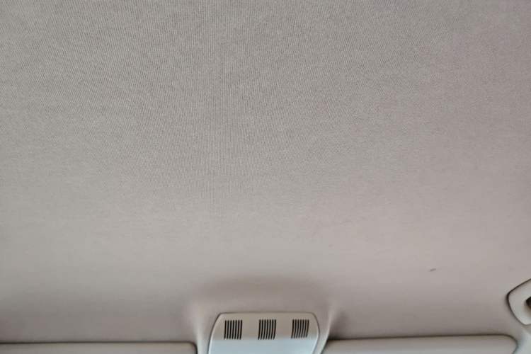 Used Skoda Fabia 2012 1.4L Manual Crystal Edition
