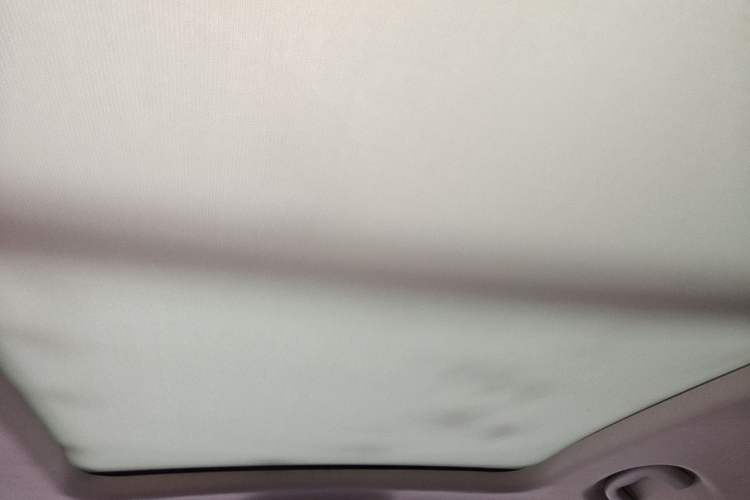 Used Roewe RX5 New Energy 2017 eRX5 50T Hybrid Connected Prestige Flagship Edition
