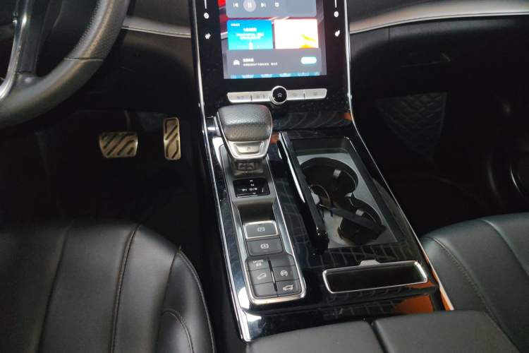 Used Roewe RX5 MAX 2021 Supreme Series 400TGI Automatic Smart Cabin Prestige Edition
