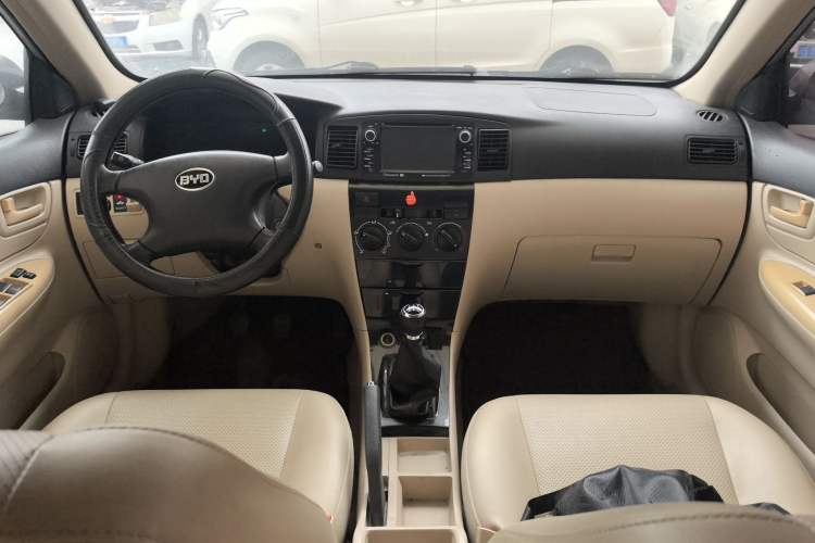 Used BYD F3 2012 Energy-Saving Model 1.5L Manual Comfort Version
