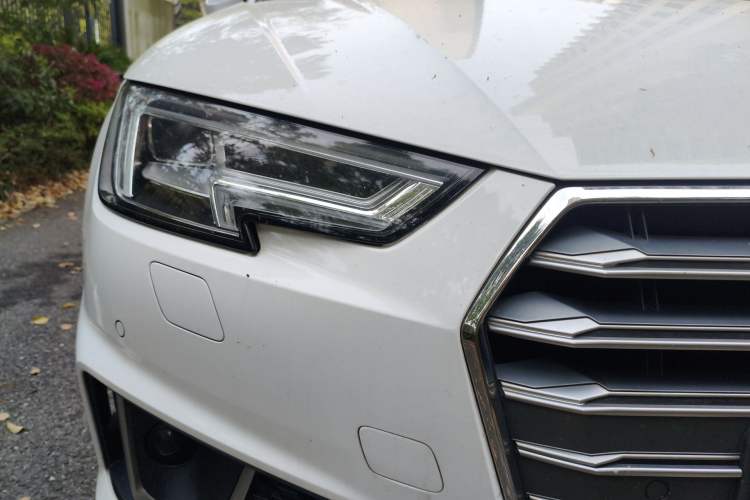 Used Audi A4L 2019 40 TFSI Fashion Version China V
