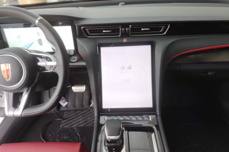 Used Hongqi H6 2024 2.0T ZhiShang Version
