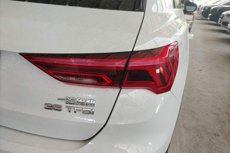 Used Audi Q3 2020 35 TFSI Fashionable and Elegant Model
