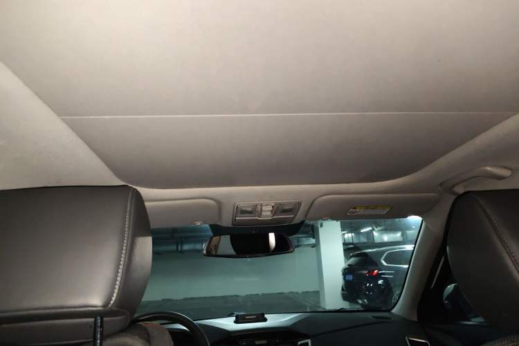 Used Hyundai ix25 2015 1.6L Automatic Two-Wheel Drive Smart GLS Trim Headliner