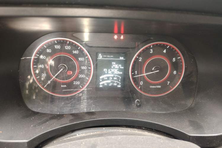 Used Foton Scenic G5 2024 2.4L CNG Commercial Version Open-Window 5/6-Seater 4K22C4M