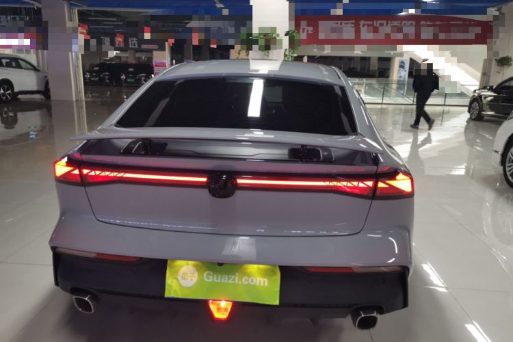 Used CHANGAN UNI-V 2022 1.5T Prestige Version
