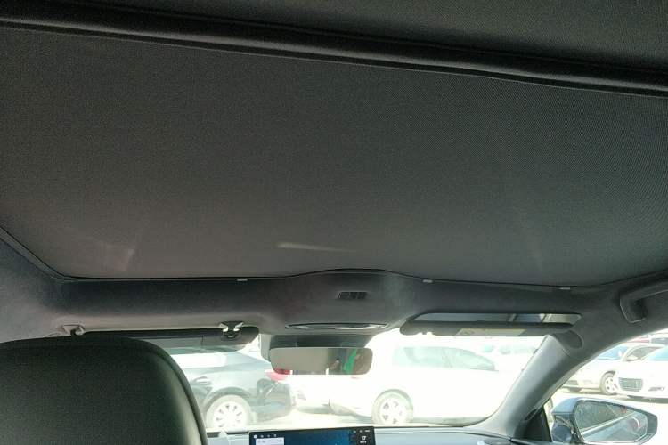 Used Geely Galaxy 8 2025 130km EM-P Starship Edition Headliner